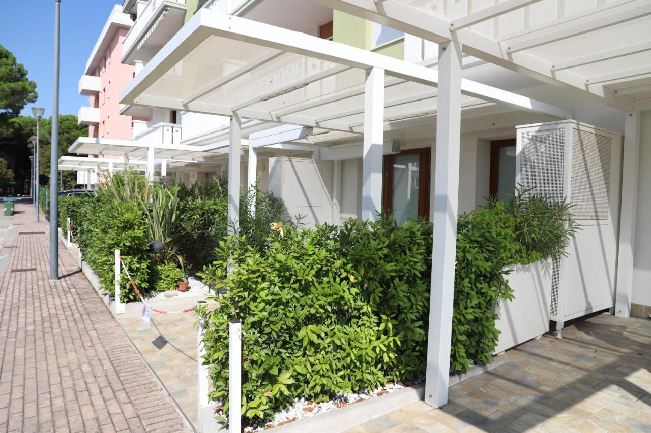 Condominio Diana Est- Gemini Bibione Exterior foto